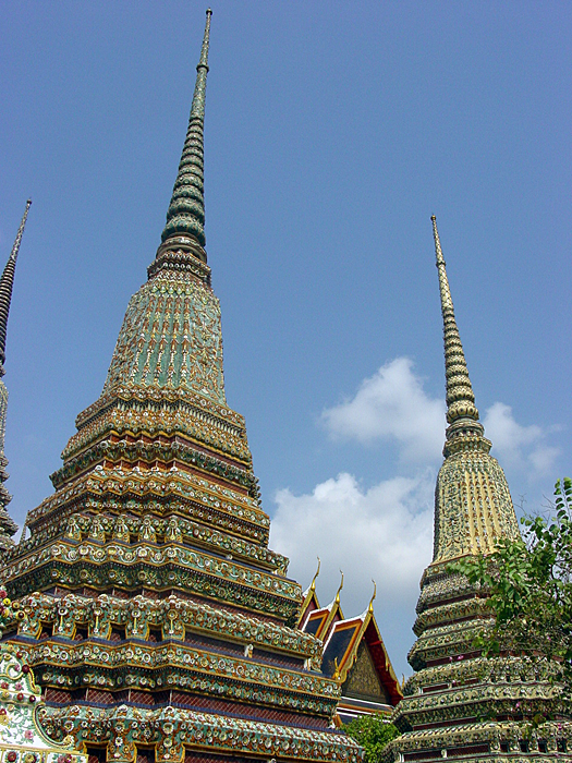 Phra Maha Chedi (two shown) dedicated to the first four Kings of the Chakri Dynasty