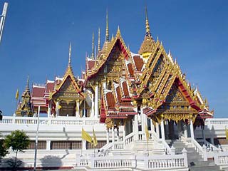 Wat Phai Rong Wua, Suphanburi