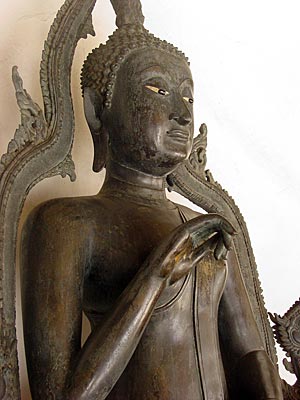 Buy 5 Dhyani Buddha Statues Vairochana Akshobhyam Ratnasambhava Amitabha  Amoghasiddhi Hand-carved Gilded in Pure 24k Gold Sculpture Online in India  - Etsy