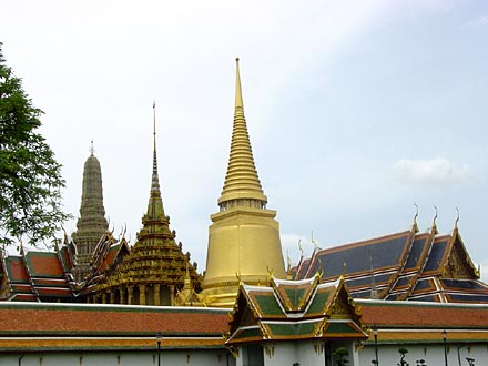 Royal Pantheon, Phra Mondop, Phra Sri Rattana Chedi, Ubosoth housing the Emerald Buddha.