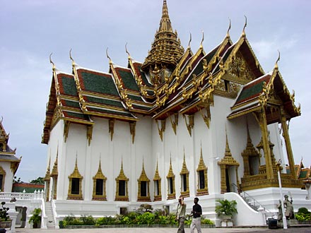 Royal Grand Palace : Phra Thinang Dusit Maha Prasat. Rattanakosin Island, Bangkok, Thailand. 