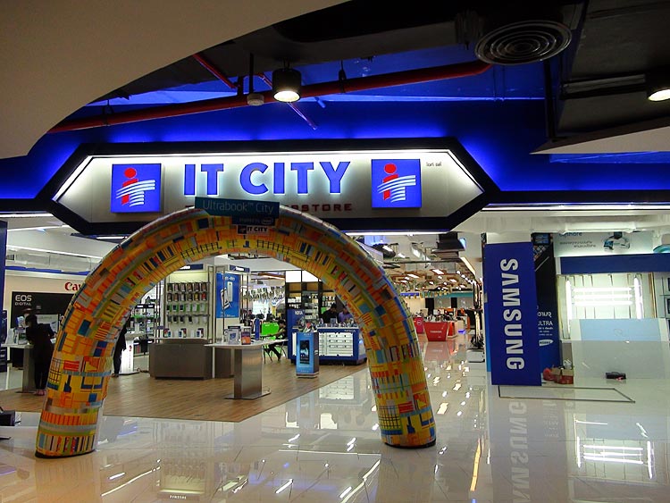 Also a huge IT City outlet is present at Gateway Ekamai, Bangkok