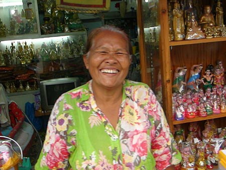 Cheerful grandmother in soi 7, on the way to Wat Mahabut. 