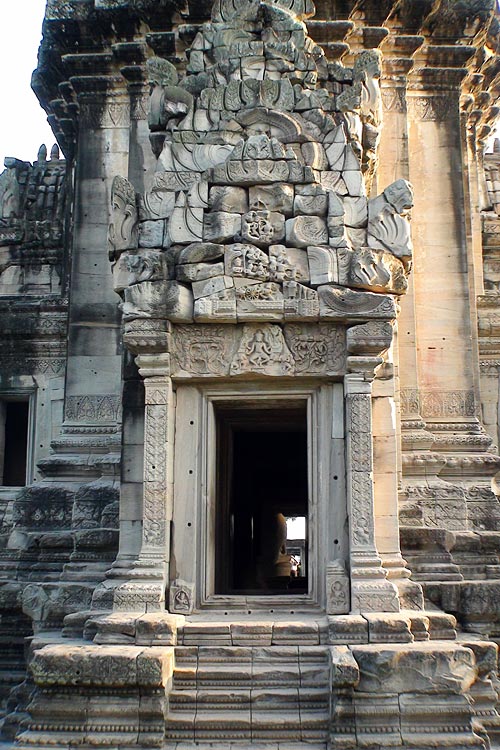Northern entrance to the main tower at Prasat Hin Phimai.