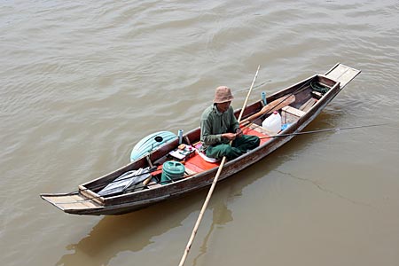 Fishing in Samut Songkhram