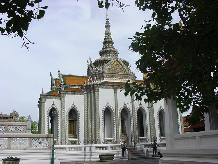Viharn Yod at Wat Phrakaew