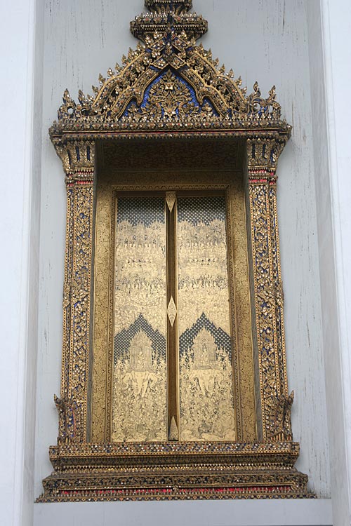 Teakwood 18-foot height door, Wat Suthat, Bangkok